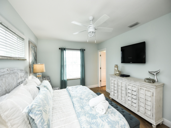6 Bedroom No Roads to Cross to Beach Anna Maria Rental